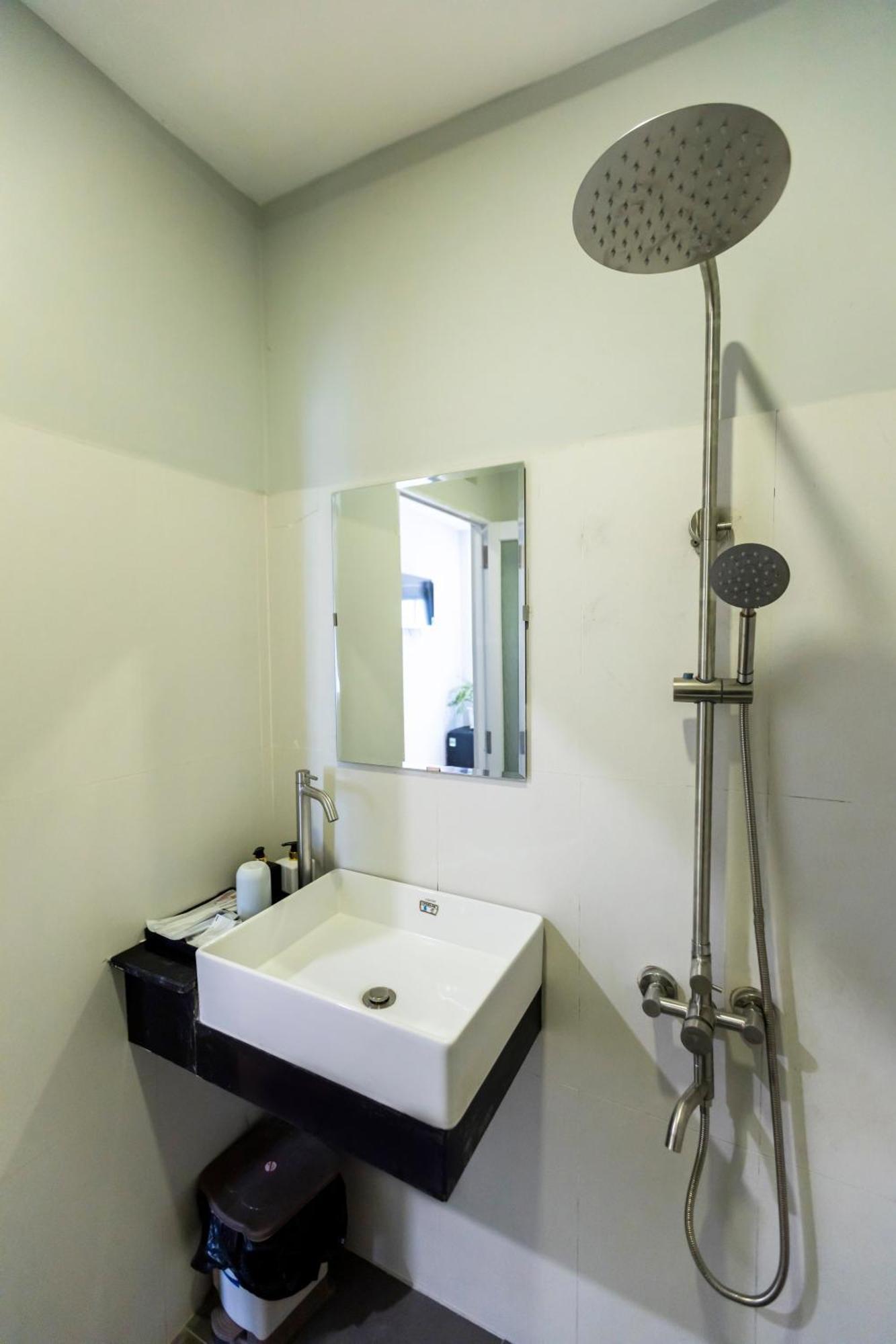 Cosmos Hotel Nha Trang By Ht Extérieur photo