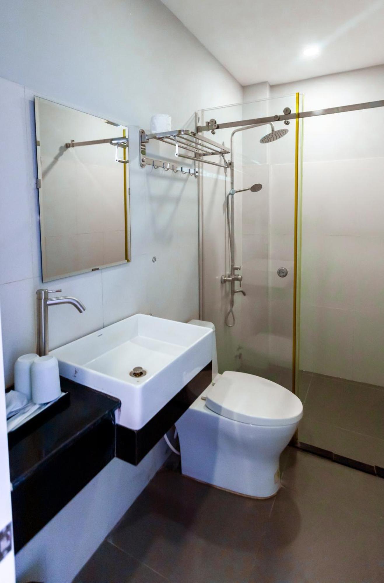 Cosmos Hotel Nha Trang By Ht Extérieur photo