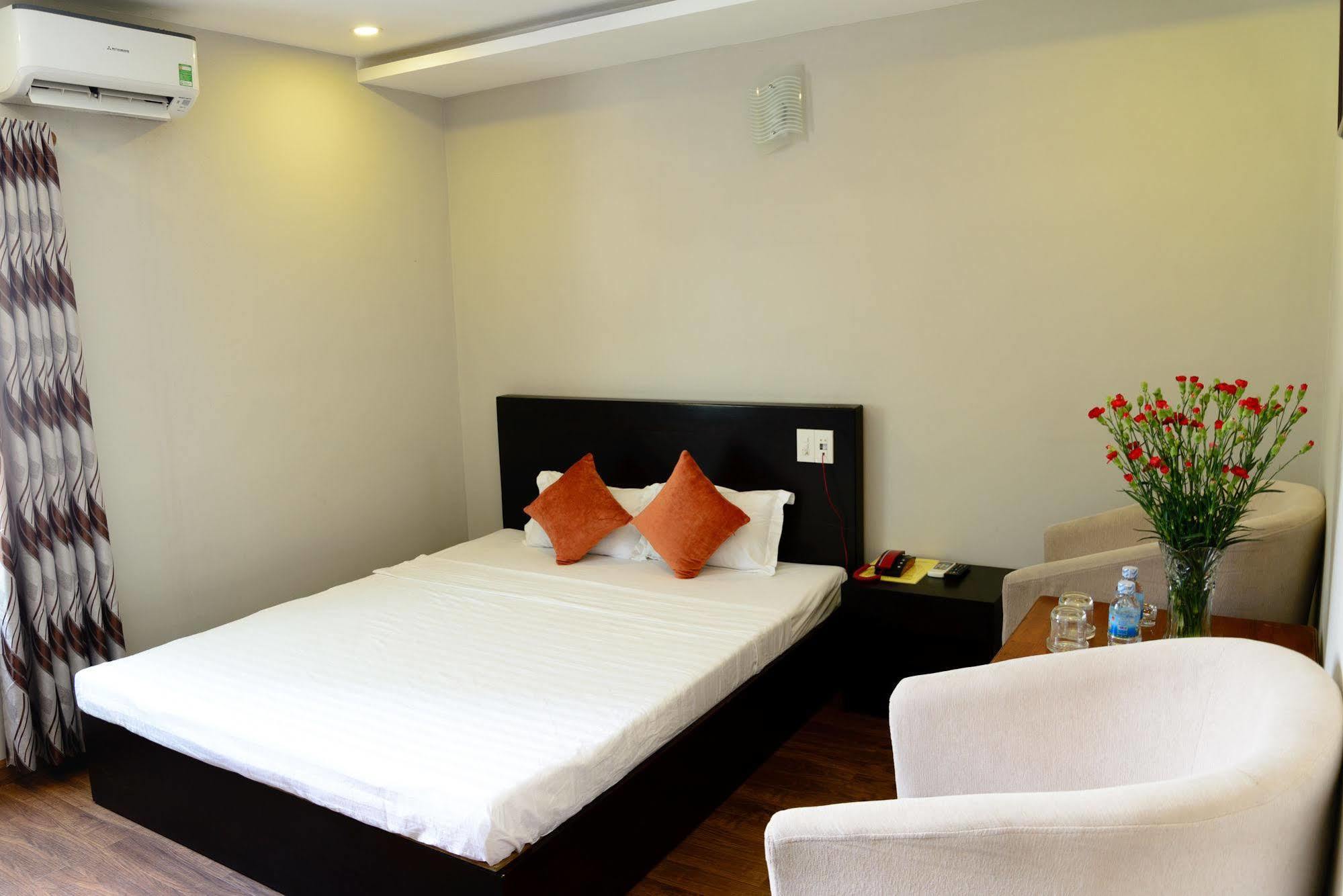 Cosmos Hotel Nha Trang By Ht Extérieur photo