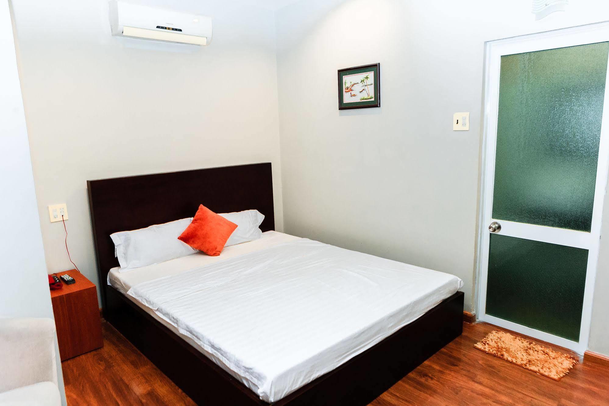 Cosmos Hotel Nha Trang By Ht Extérieur photo