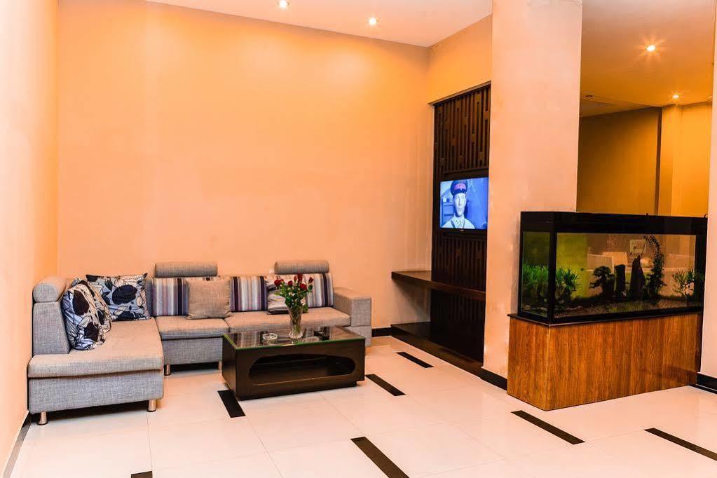 Cosmos Hotel Nha Trang By Ht Extérieur photo